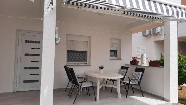 Apartmani Popovic Нин Екстериор снимка